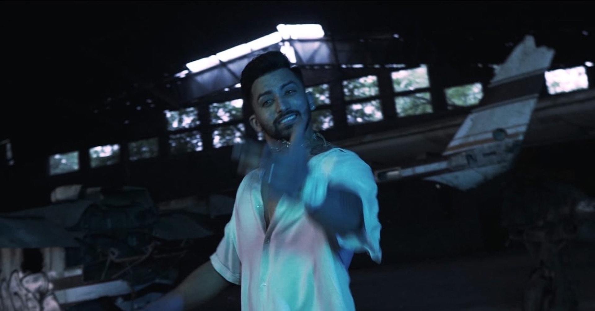 Mujhse Dhoor Reh — frame 6