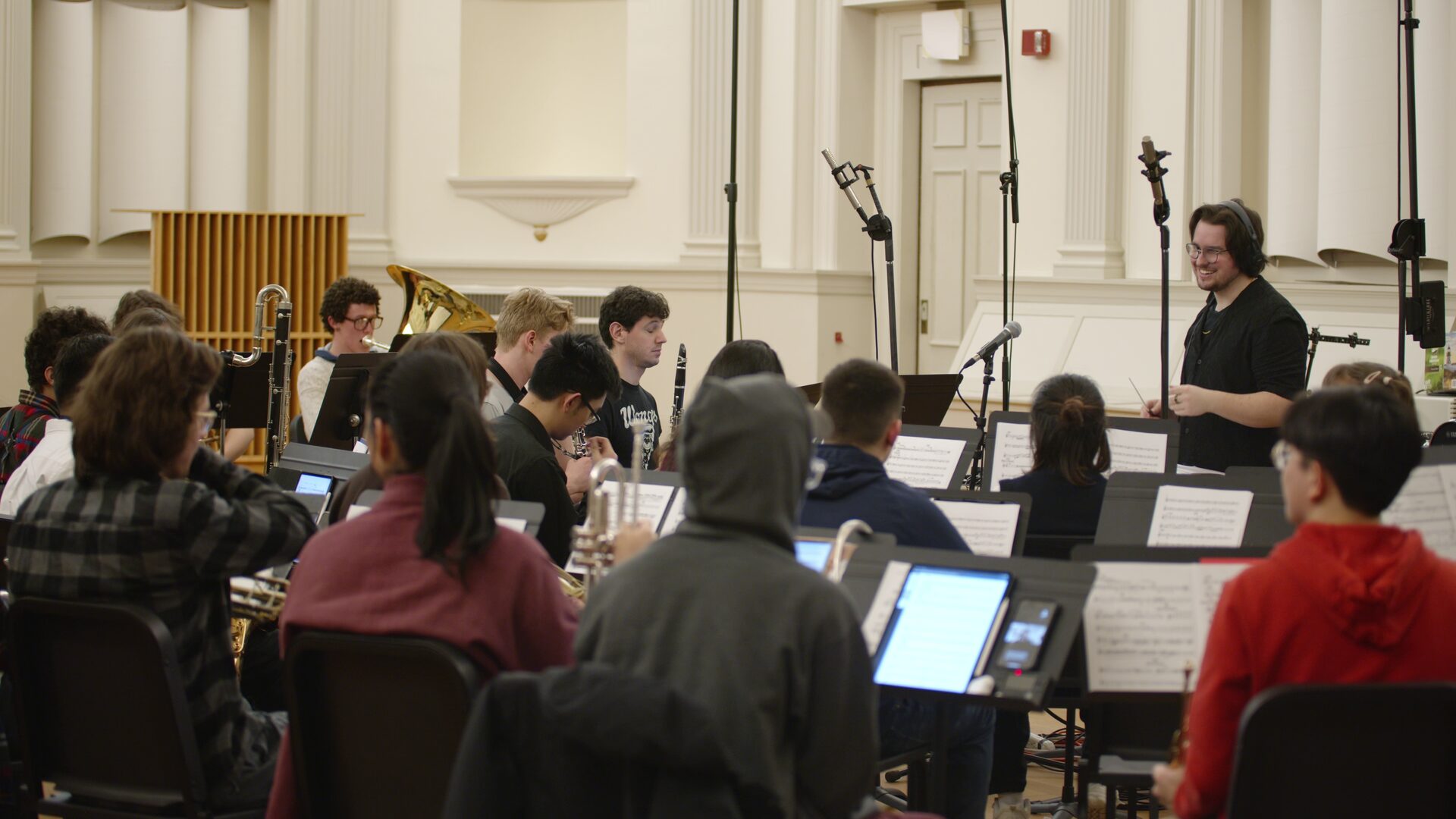 Music from the Noise — frame 8